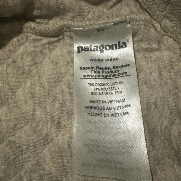 Patagonia Cream and Green Women's Sweater - Picture 8 of 9